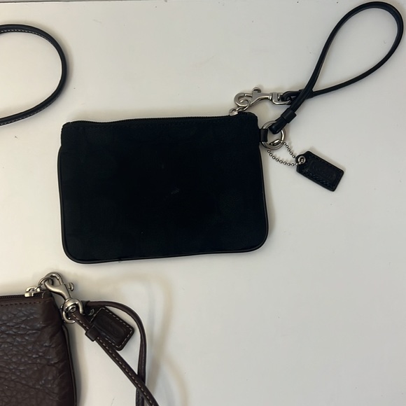Lot of 3 coach wristlets - Picture 8 of 8
